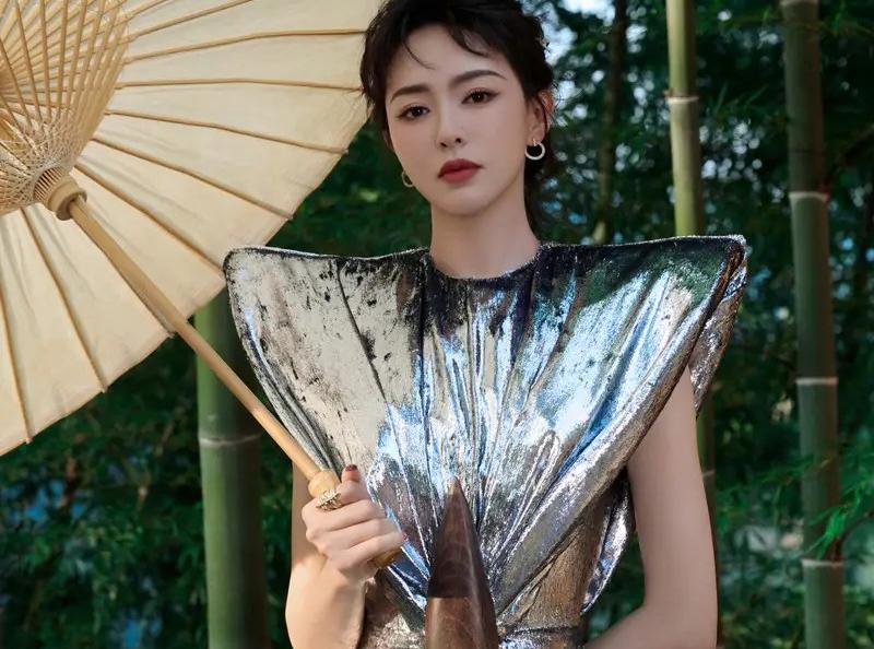 在藏区炸山，公众愤怒背后的两本经济账