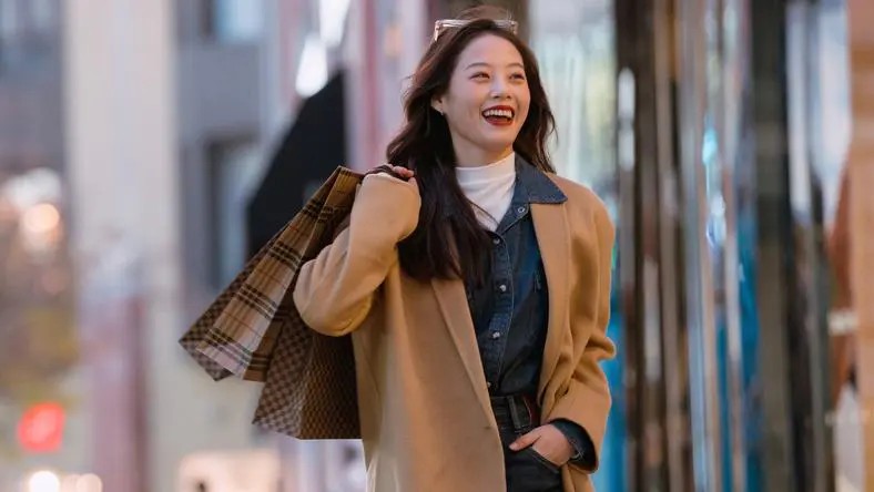 最近热播的五部高分剧，《许我耀眼》排在最后，《不眠日》第二