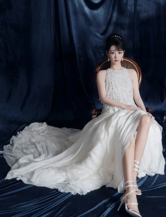 潘长江短剧爆火：68岁演绎保洁逆袭，10天2亿播放量